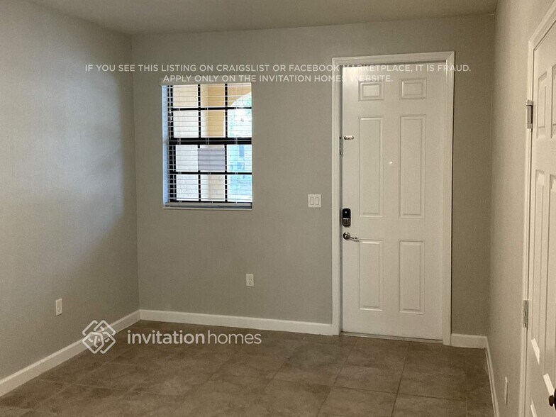 Building Photo - 3353 SE 2nd Ct