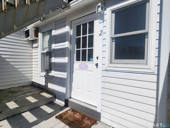 Building Photo - 2 Tolland Grn