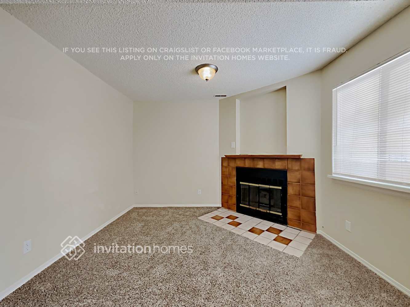 Building Photo - 3474 Foxridge Dr