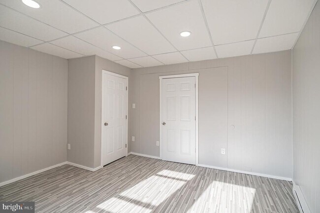 Building Photo - 34 N Nescopec St