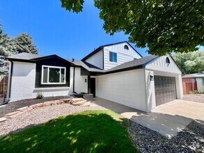 Building Photo - Beautifully Updated Modern Farmhouse 3 bed...