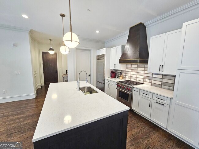 Building Photo - 234 Vickery Falls Dr