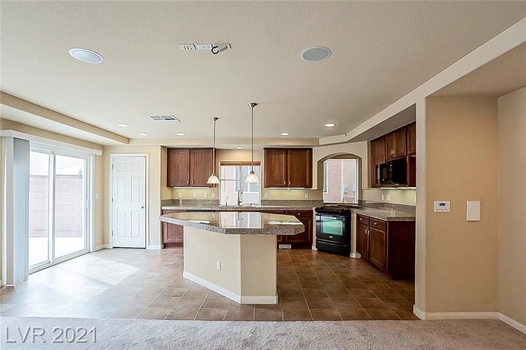 Building Photo - 6723 Flamenco Ct