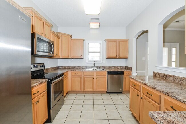 Building Photo - 120 Penny Ln