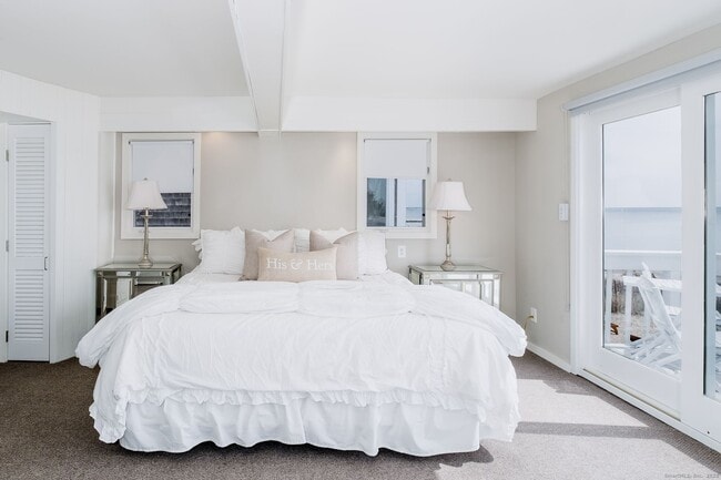 Building Photo - 1987 Fairfield Beach Rd