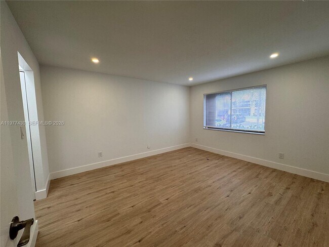 Building Photo - 5911 Washington St