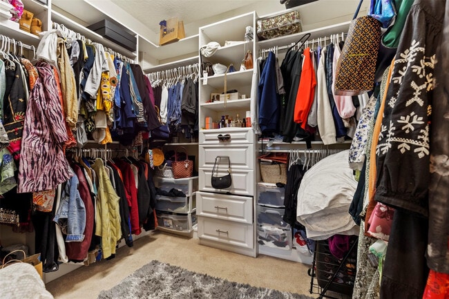 Building Photo - 5224 SW 77th Way