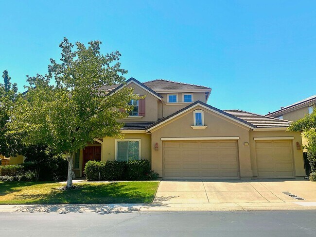Primary Photo - AVAILABLE BY 1/1/26 - ELEGANT AND SPACIOUS 4 BED, 4 BATH 2 STORY HOME WITH VIEWS OF EL DORADO HILLS