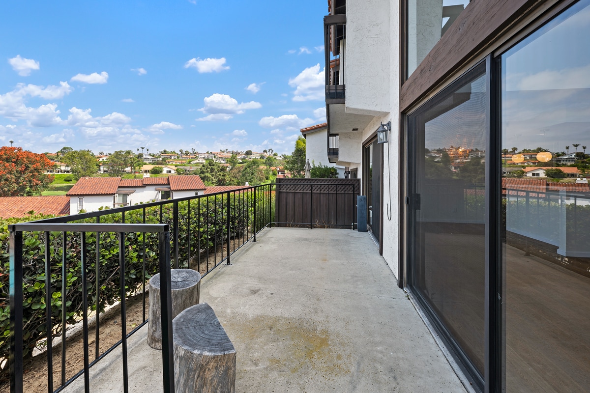 Building Photo - 1047 Santa Helena Park Ct