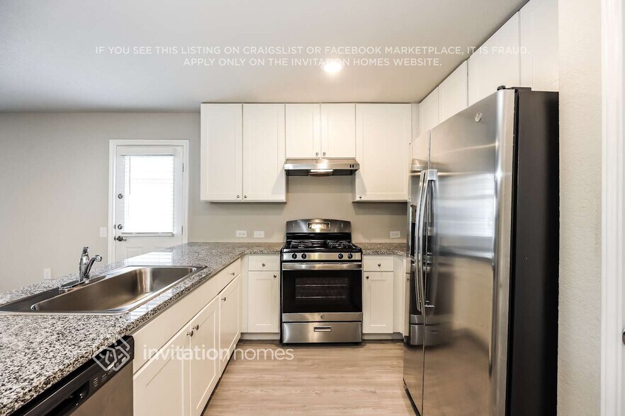Building Photo - 13427 Ashworth Blvd