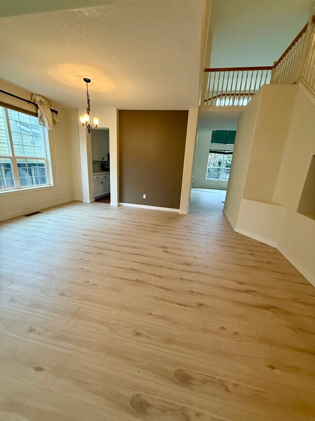 Building Photo - 15797 NW Wismer Dr