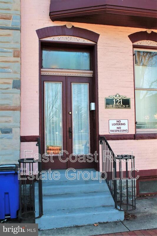 Building Photo - 121 E Franklin St