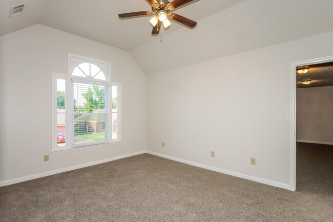 Building Photo - 7293 Schilling Cove E