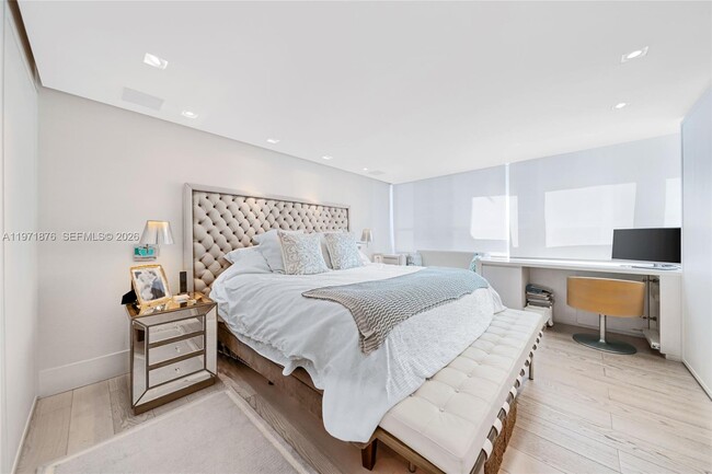 Building Photo - 11 Island Ave