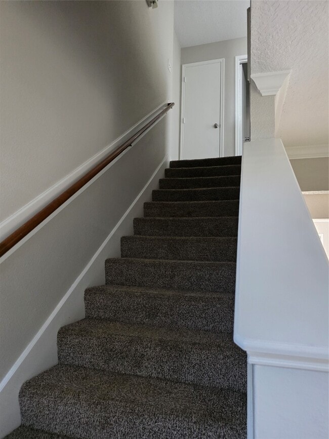 Building Photo - 15146 Grassington Dr