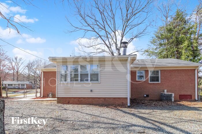 Building Photo - 4211 Bramlet Pl