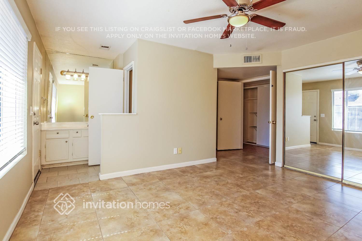 Building Photo - 7557 W Wolf St