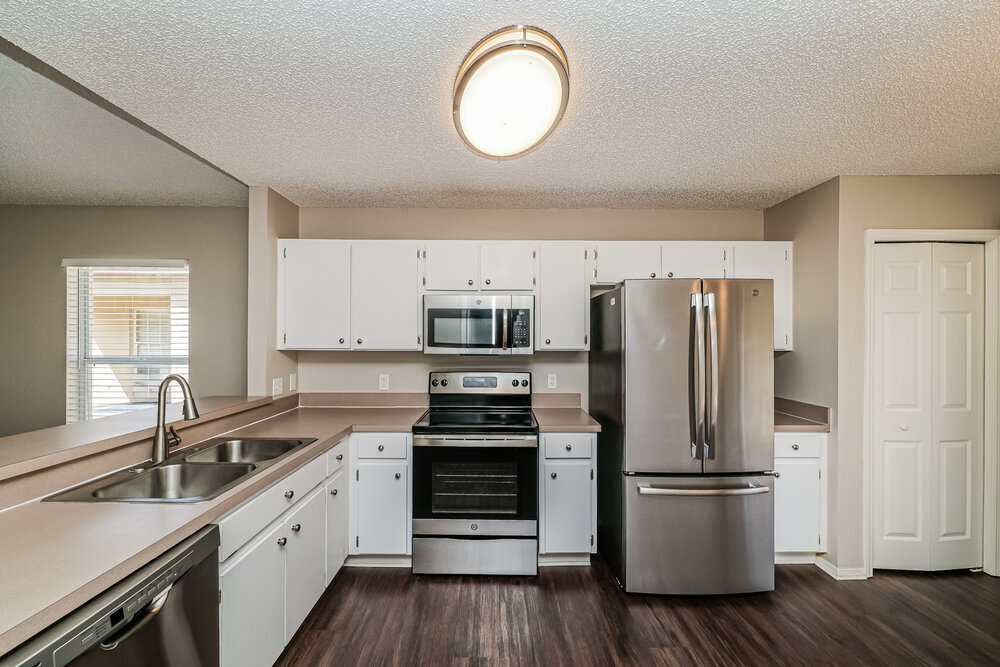 Building Photo - 8730 Morrison Oaks Ct