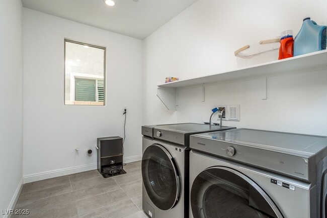 Building Photo - 6504 Castalnova Bend Dr