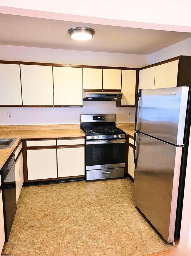 Building Photo - 4951 Rosebay Pl