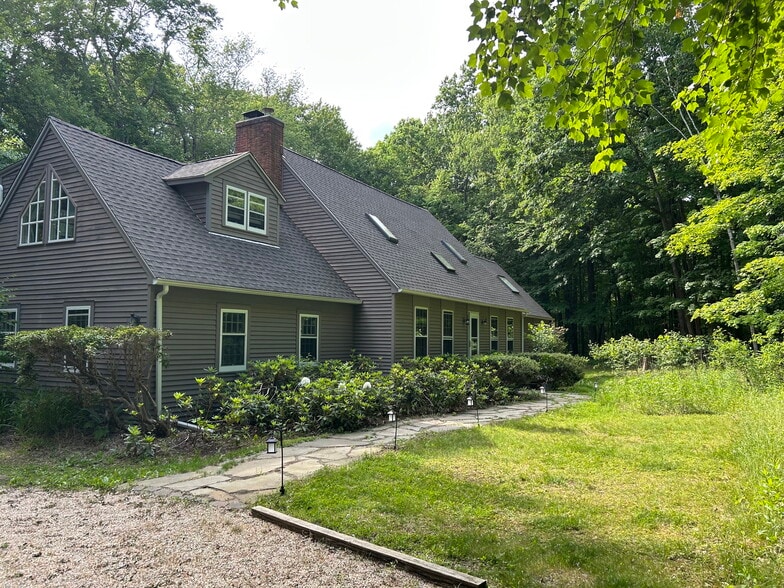 Building Photo - 32 Revere Rd
