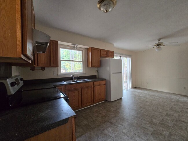 Building Photo - 7514 Telfair Dr