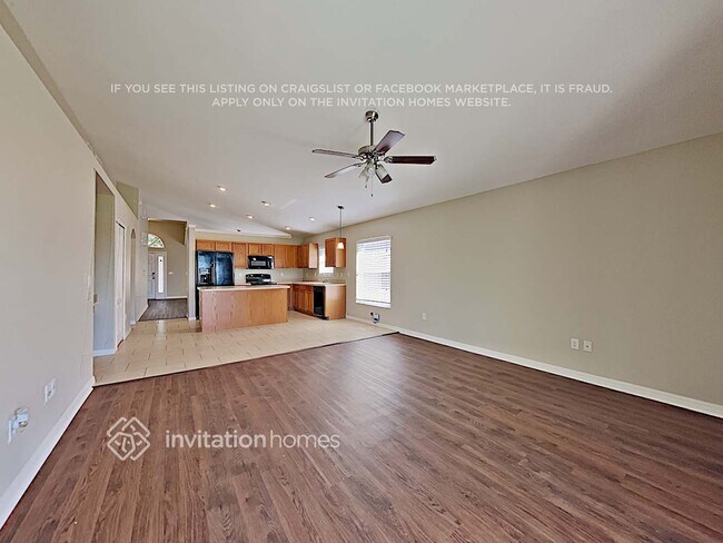Building Photo - 31010 Baclan Dr