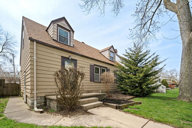 Primary Photo - 3633 178th St