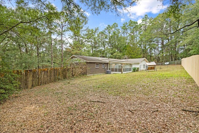 Building Photo - 7300 Cypress Ave