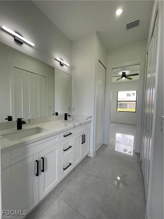 Building Photo - 3611 34th St SW