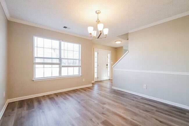 Building Photo - 100 Old Surrey Ct