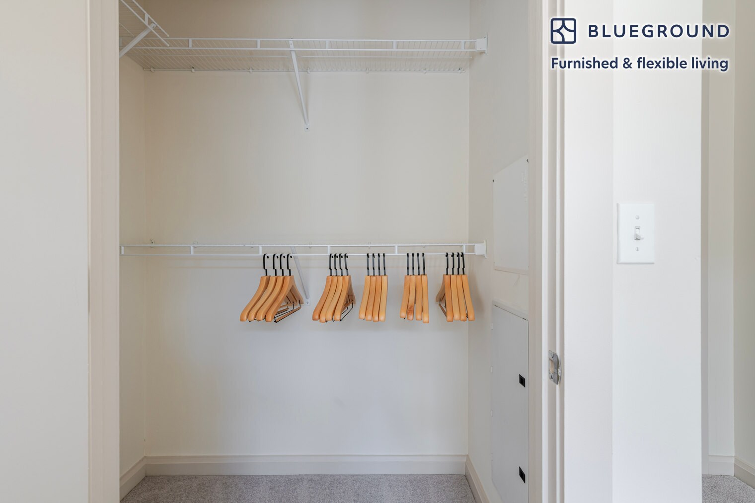 Building Photo - 36 River St