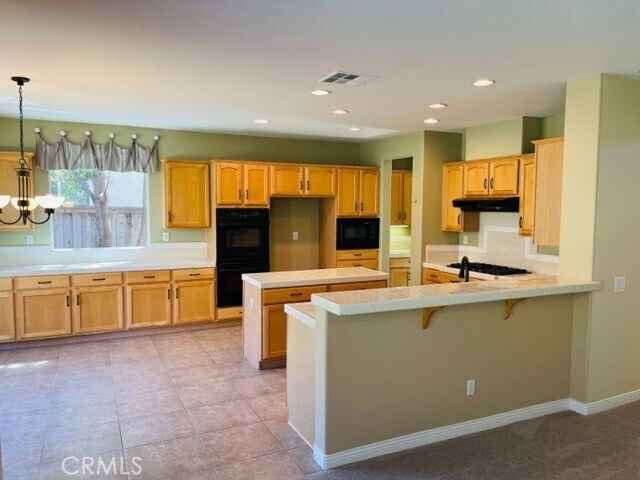 Building Photo - 1574 Glencrest Dr
