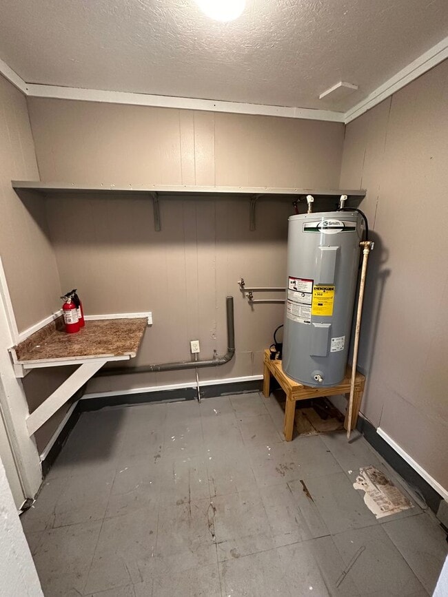 Building Photo - 4115 Congress Ave