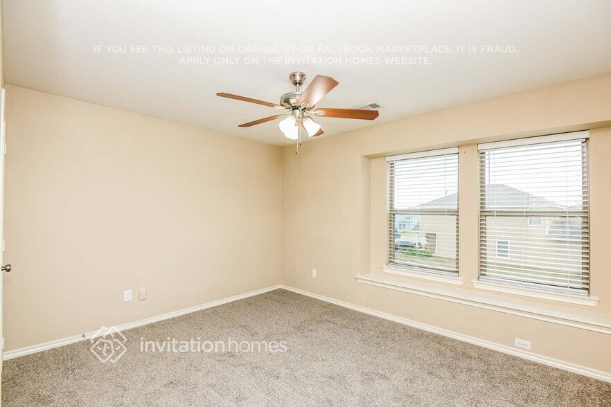 Building Photo - 1609 Vineridge Ln