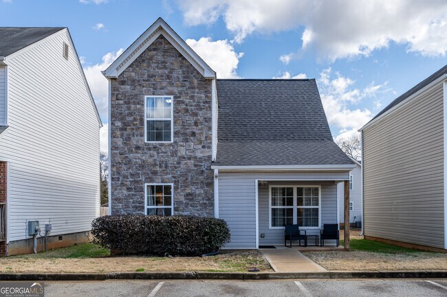 Building Photo - 106 Middlebrook Dr