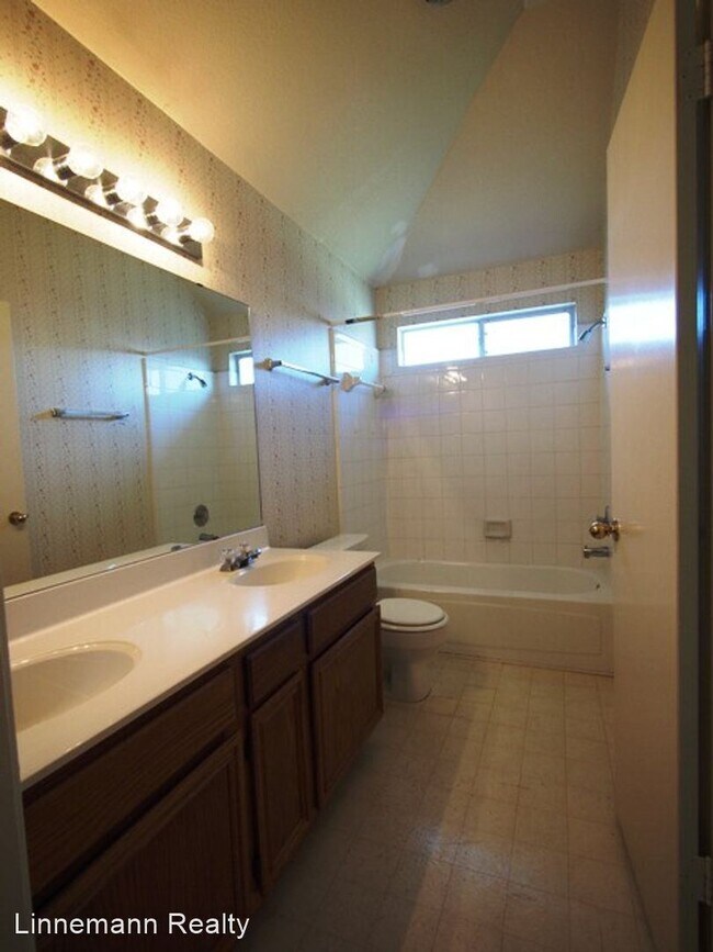 Building Photo - 3 br, 2 bath House - 2709 Chameleon Drive