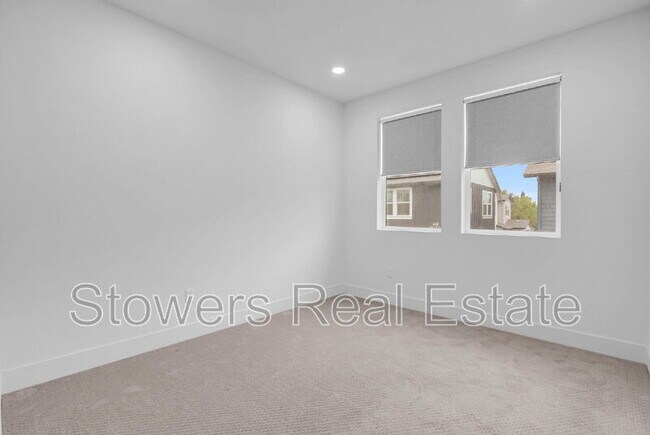 Building Photo - 1416 Julia Ln