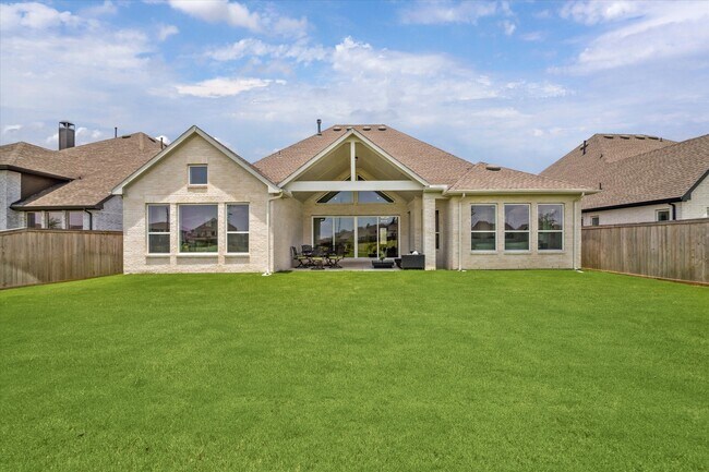 Building Photo - 407 May Meadow Ln