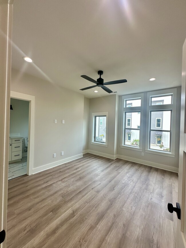 Bedroom 1 - 15 Vine St NW