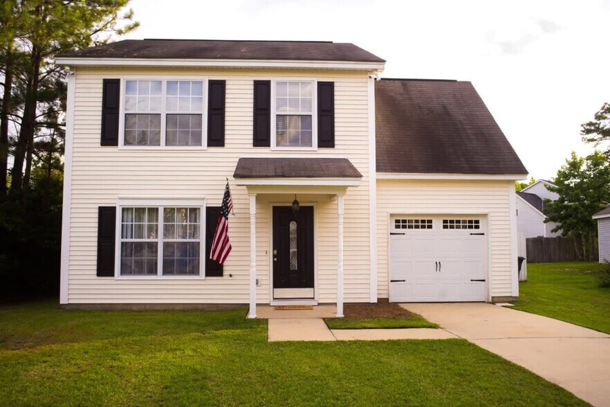Building Photo - 147 Pine Mast Ct
