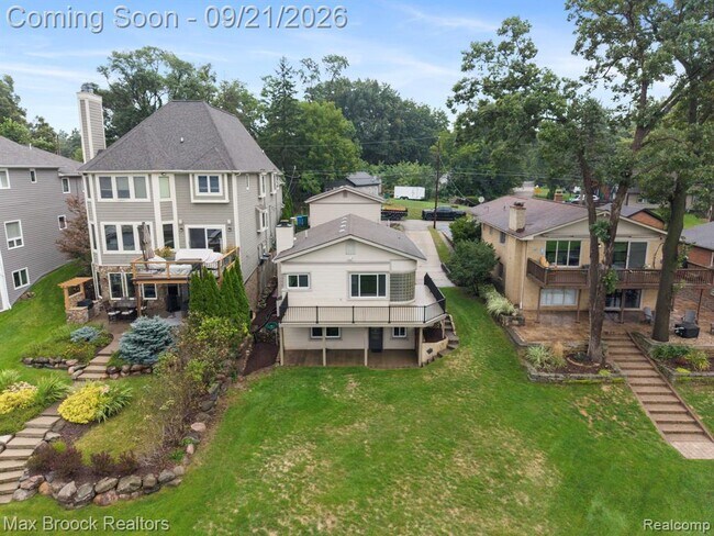 Building Photo - 4151 Bluebird Dr