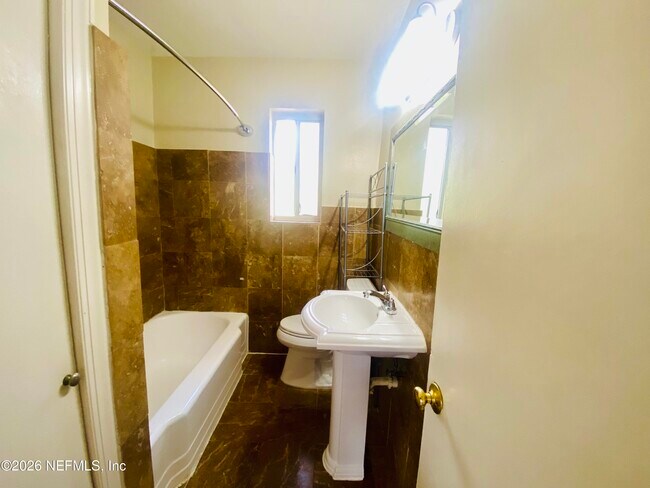 Building Photo - 2159 Riverside Ave