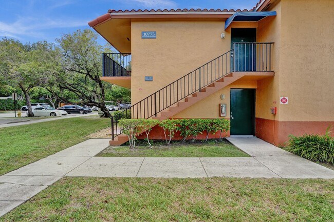 Building Photo - 3 BED/2BATH