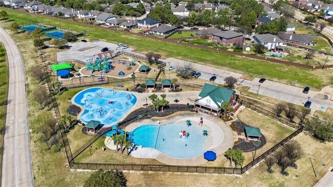 Building Photo - 11823 Canyon Mills Dr