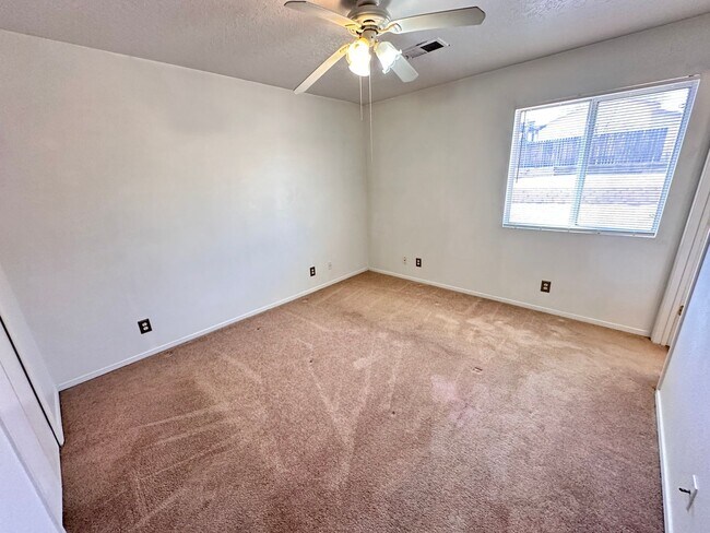 Building Photo - Move in Special 1/2 off 1st month rent! 3 Bedroom 2 Bath 2 Car Garage w/ Fenced in Yard