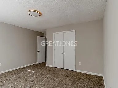 Building Photo - 3175 Wells Pl