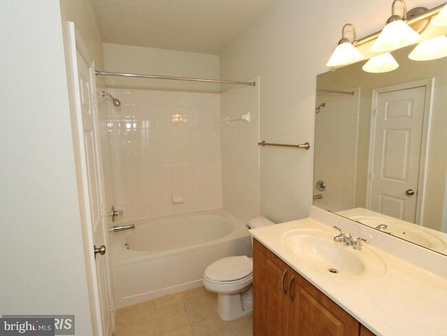 Building Photo - 12953 Centre Park Cir