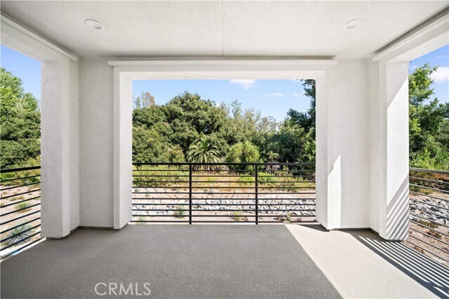 Building Photo - 360 Riverbend