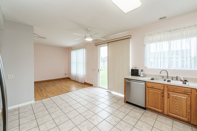 Building Photo - 12960 Big Horn Dr